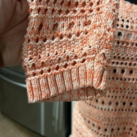 TALBOTS peach, lightweight sweater - Picture 4 of 9